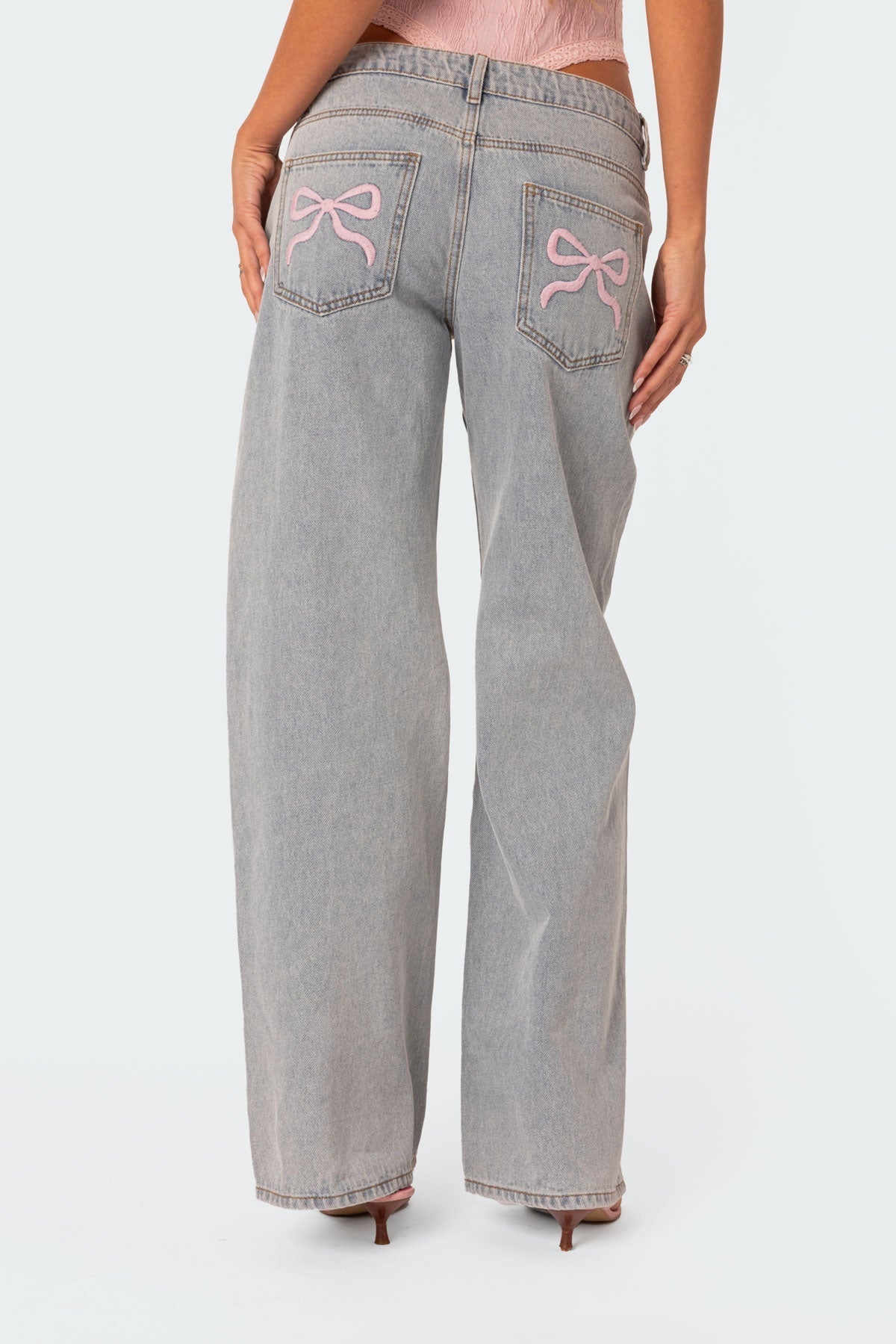 Bow Tie Ankle Jeans – High-Waisted Relaxed Fit Denim