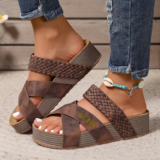 New Trendy Sandals